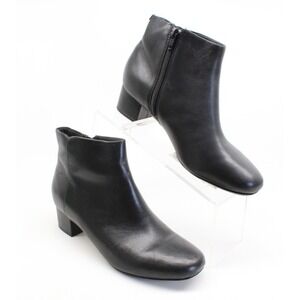 Clarks Women's Black Leather Ankle Boots Side Zip Block Heel Booties Size 7.5 US